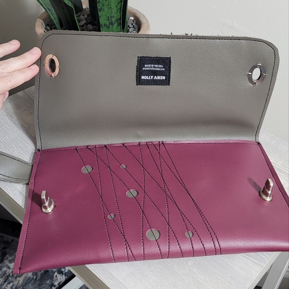 Holly Aiken Wristlet Clutch - Picture 3 of 7
